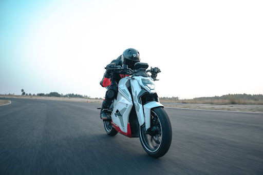 Best Electric Motorcycles for Performance Riders in 2025