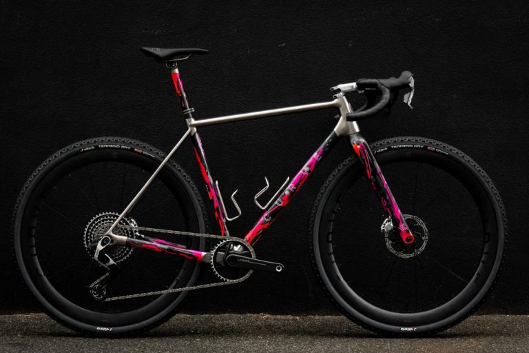 Curve Cycling's CarboKev blends carbon and titanium with drool-worthy results (and a huge price tag)