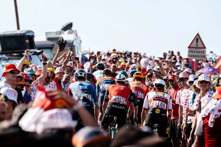 Discussion: Should pro cycling be ticketed?