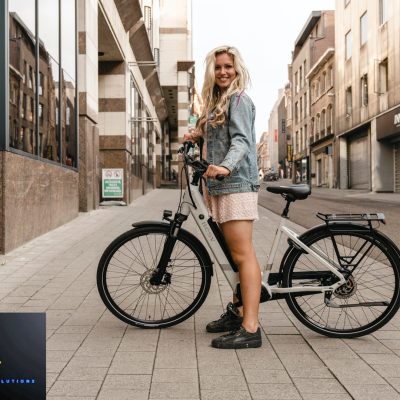 girl with e bike (1)